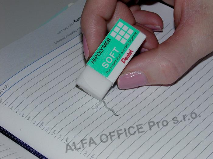 Pryž Pentel - 05 / bílá