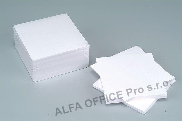 Záznamní kostka bílá - 8,3 cm x 8,3 cm x 7,5 cm / nelepená vazba